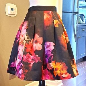 TED BAKER PUFFY SKIRT SIZE 3